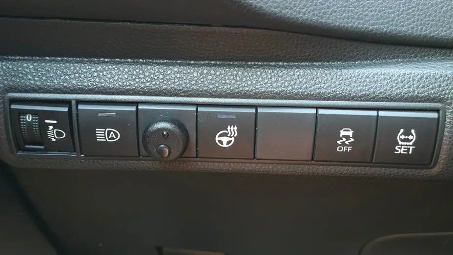 TOYOTA Corolla -
