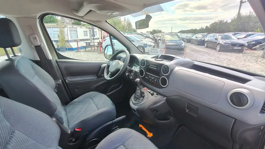 PEUGEOT Partner -