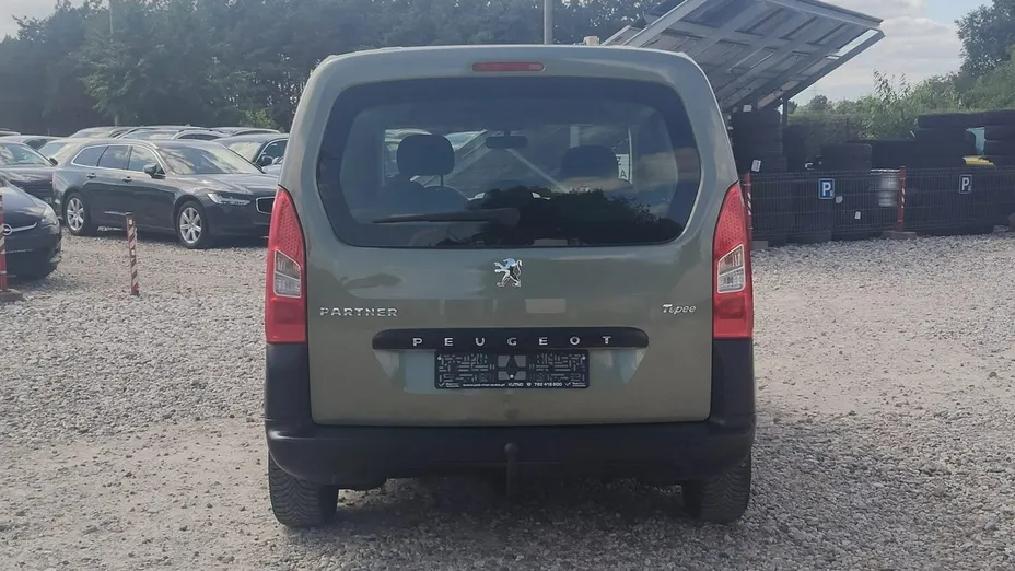 PEUGEOT Partner -