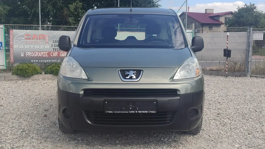 PEUGEOT Partner -