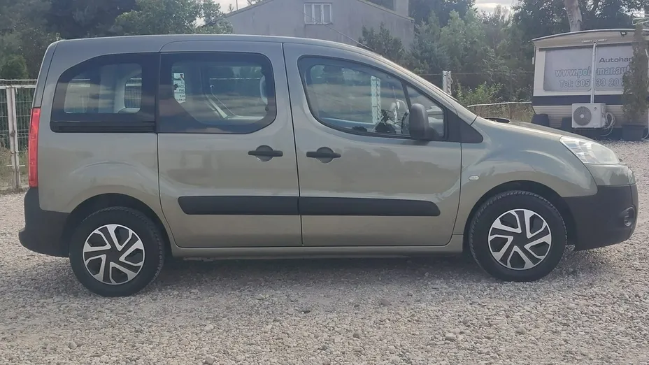 PEUGEOT Partner -