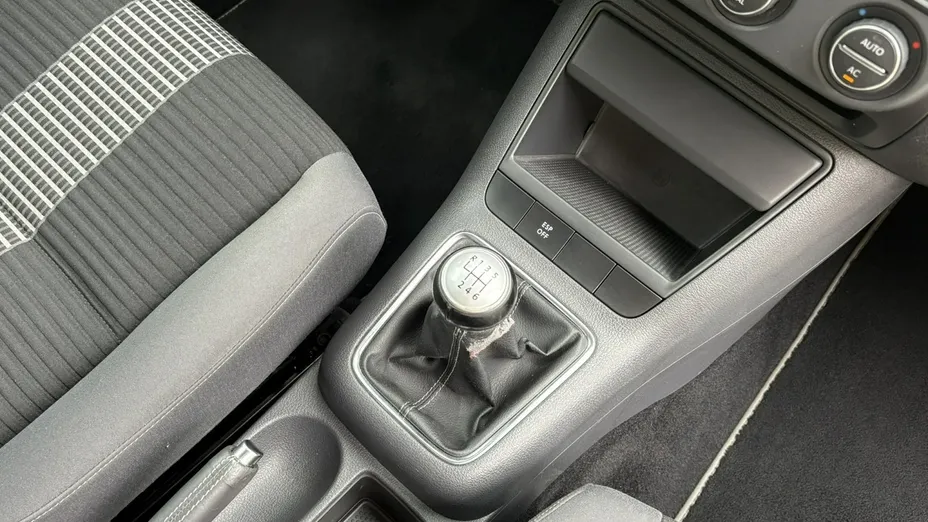 VOLKSWAGEN Golf Plus -
