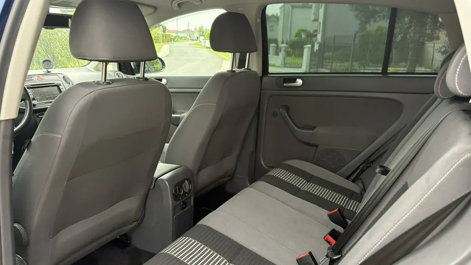 VOLKSWAGEN Golf Plus -