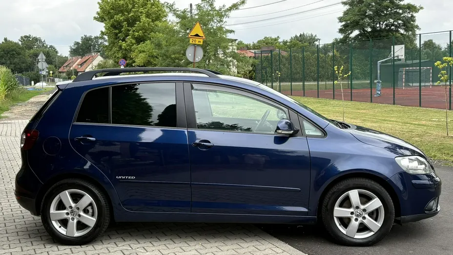 VOLKSWAGEN Golf Plus -