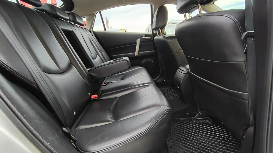 MAZDA 6 -