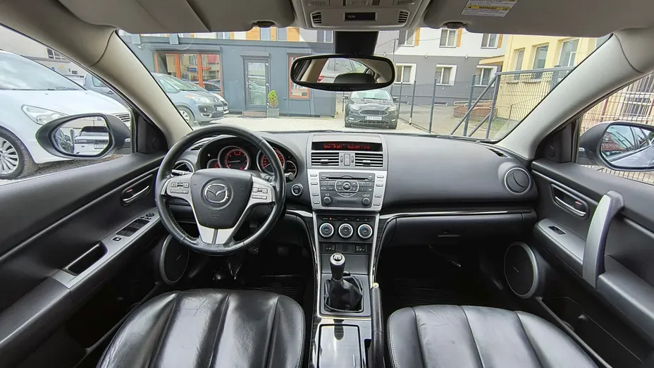 MAZDA 6 -