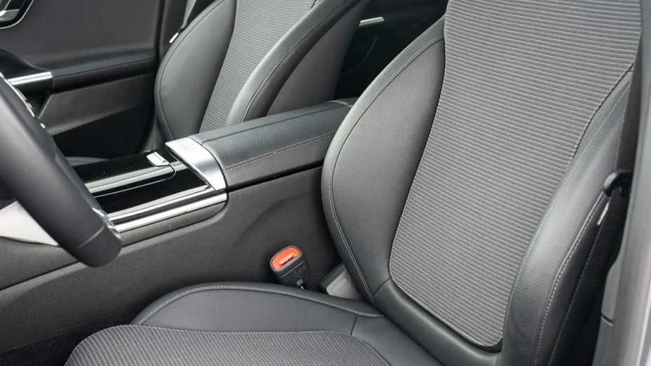 MERCEDES-BENZ C Klasa -