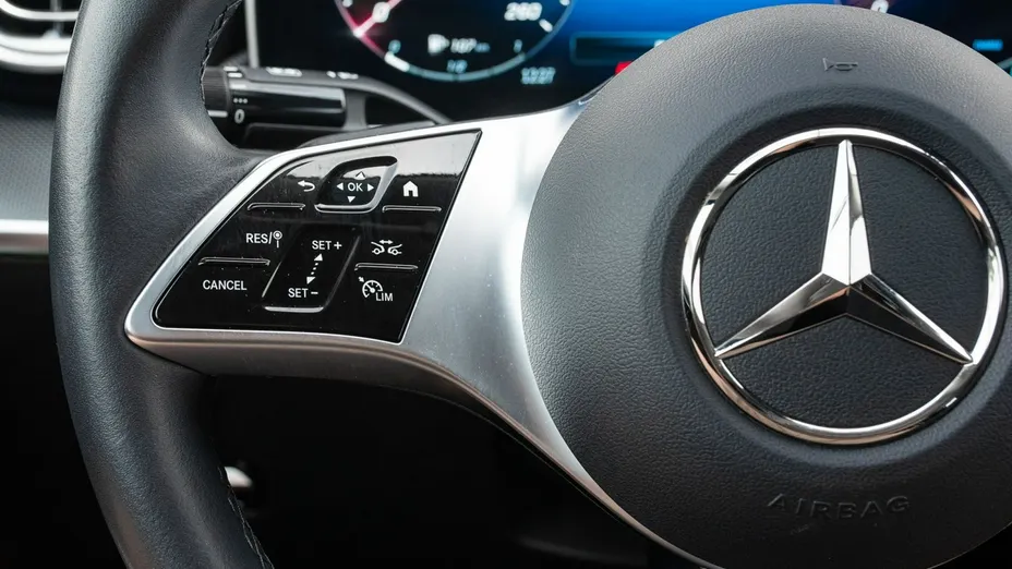 MERCEDES-BENZ C Klasa -