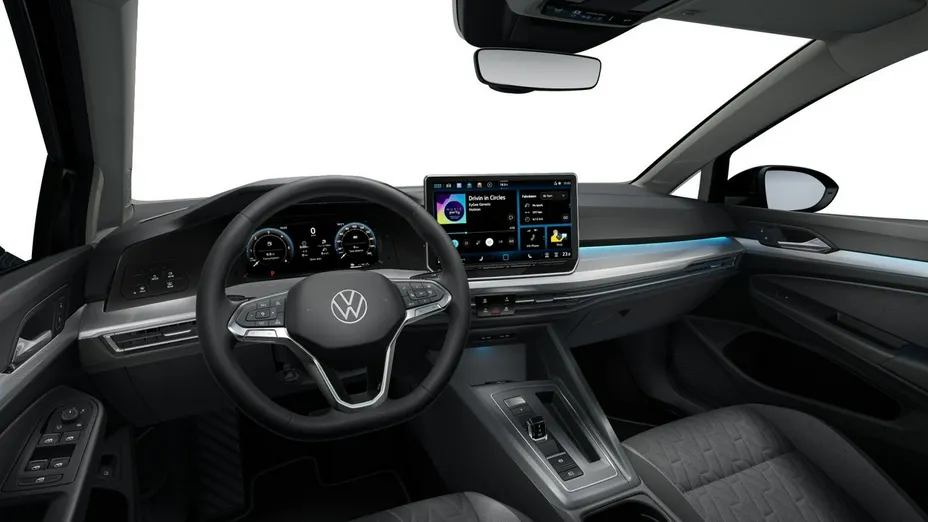 VOLKSWAGEN Golf -