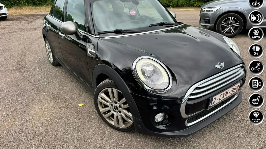 MINI Cooper -