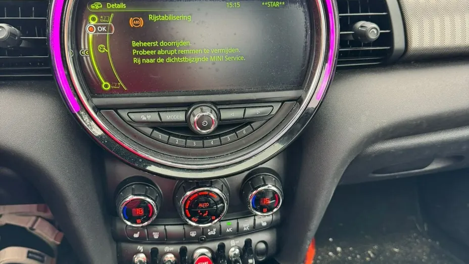MINI Cooper -