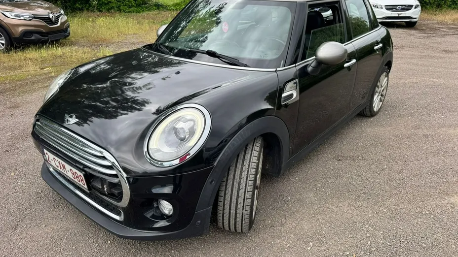 MINI Cooper -