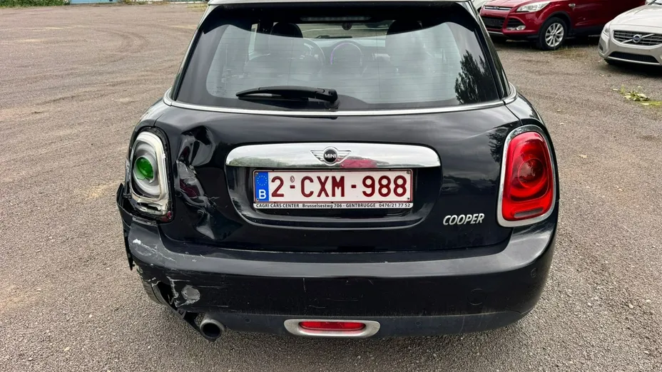 MINI Cooper -
