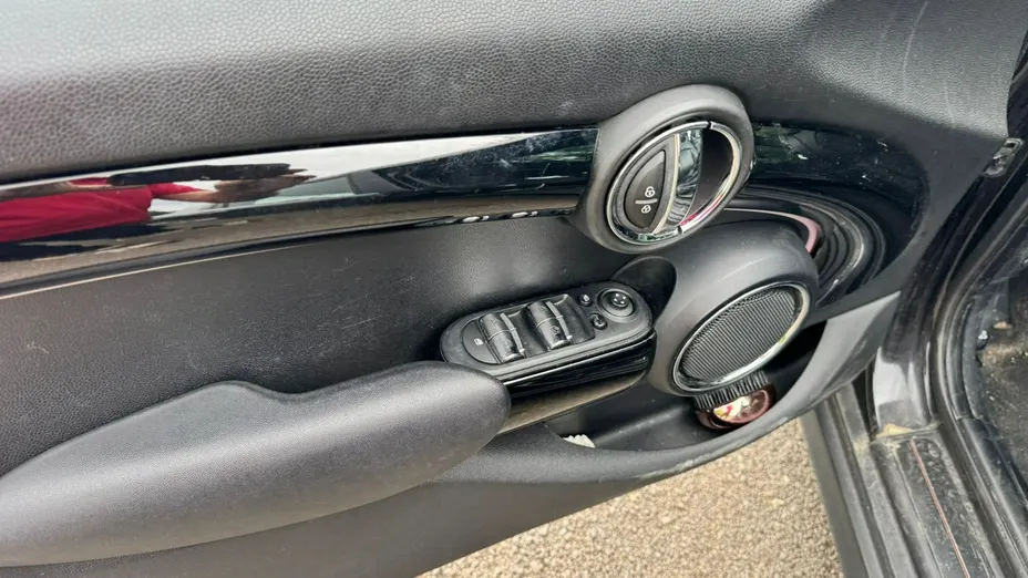 MINI Cooper -