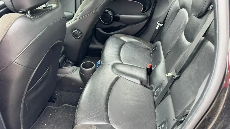 MINI Cooper -