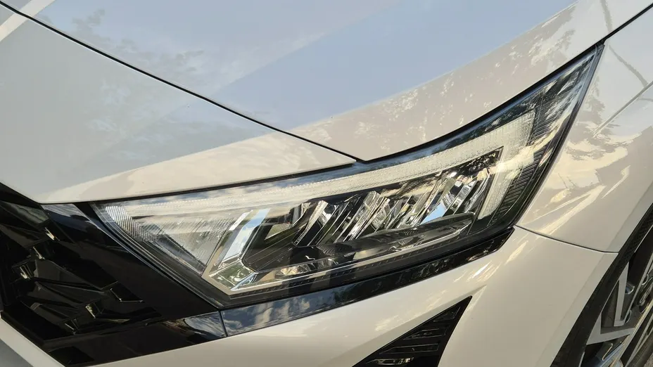 HYUNDAI i20 -