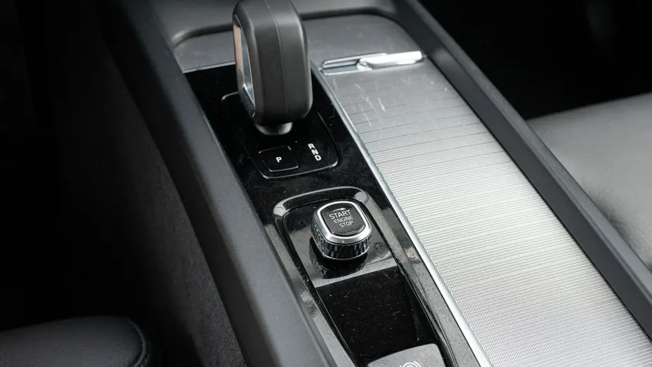 VOLVO XC60 -