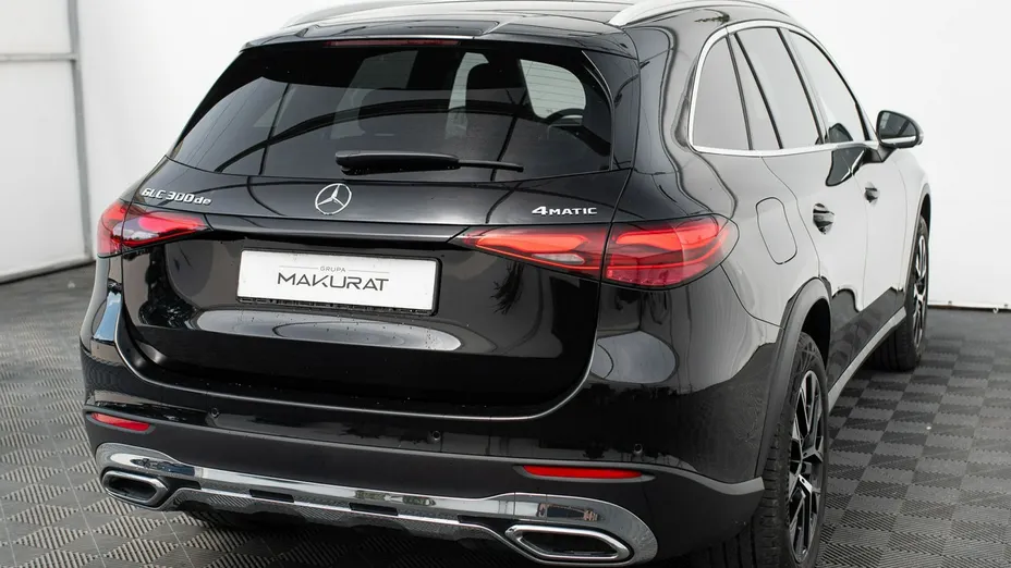 MERCEDES-BENZ GLC -