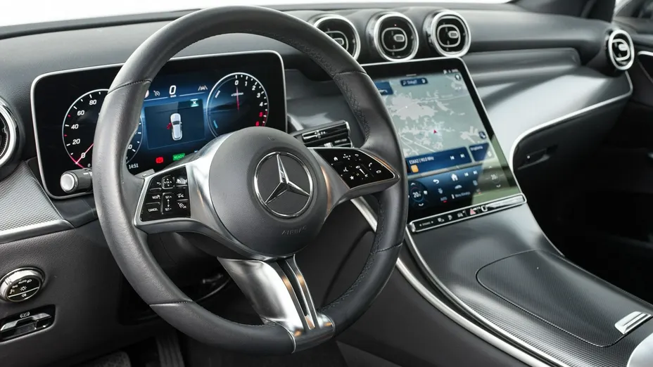 MERCEDES-BENZ GLC -