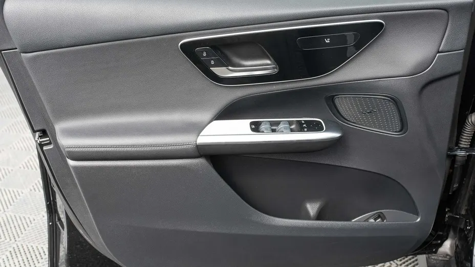 MERCEDES-BENZ GLC -