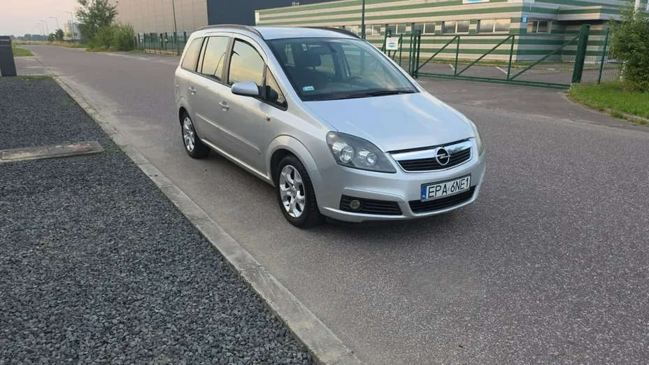 OPEL Zafira -