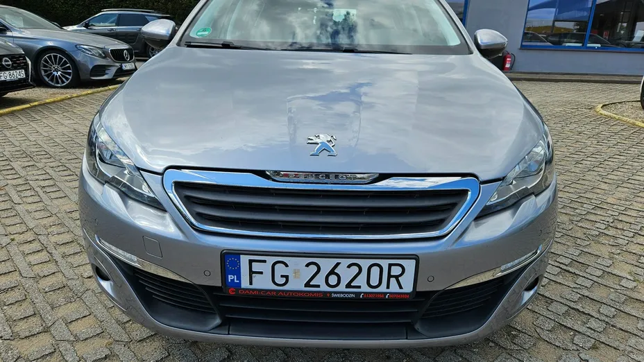 PEUGEOT 308 -