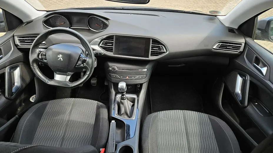 PEUGEOT 308 -