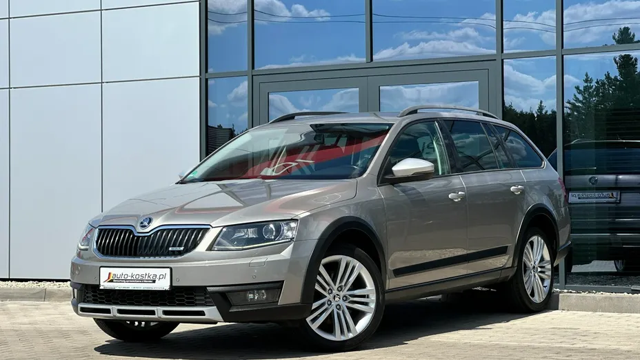SKODA Octavia -