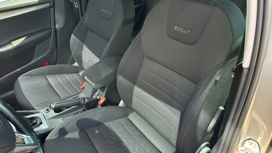 SKODA Octavia -