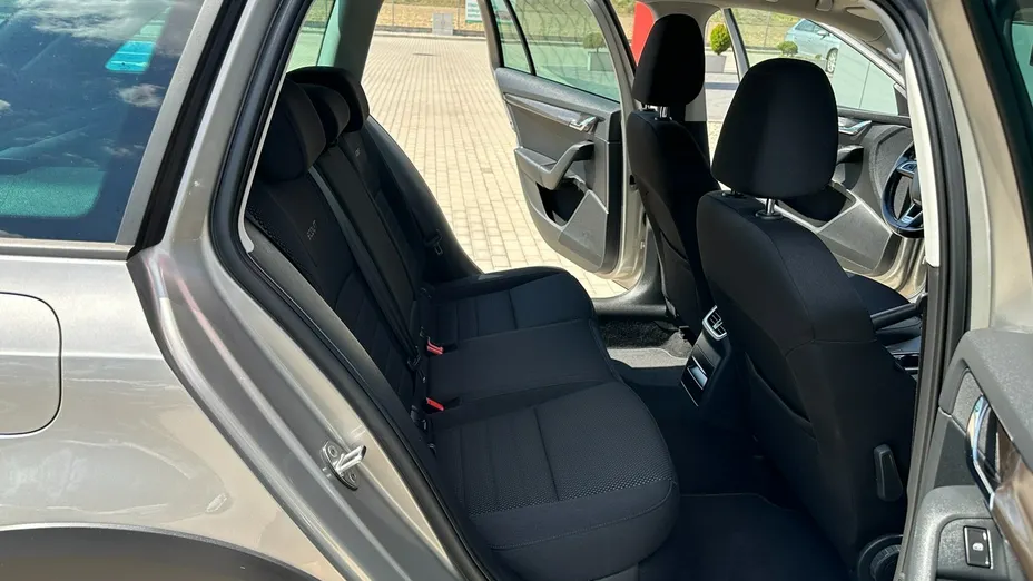 SKODA Octavia -