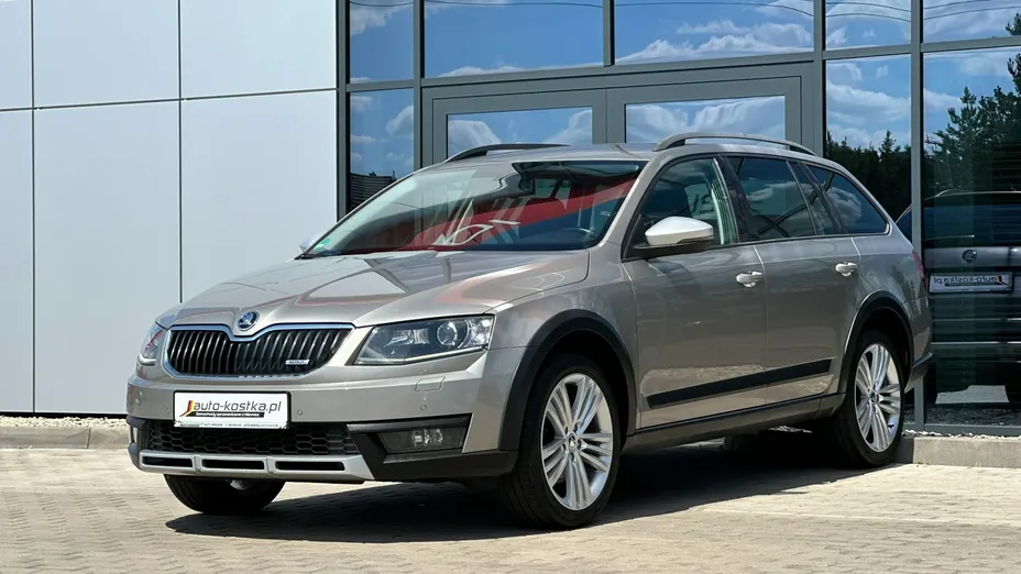 SKODA Octavia -