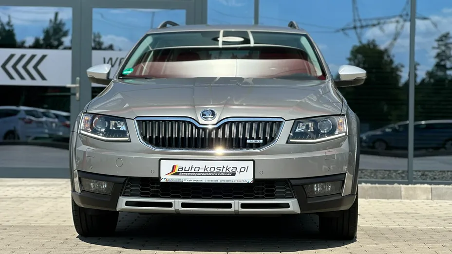 SKODA Octavia -