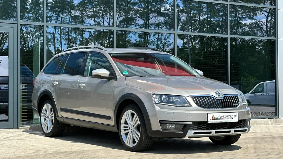 SKODA Octavia -