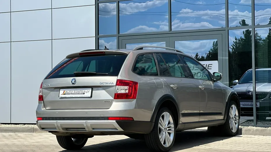 SKODA Octavia -