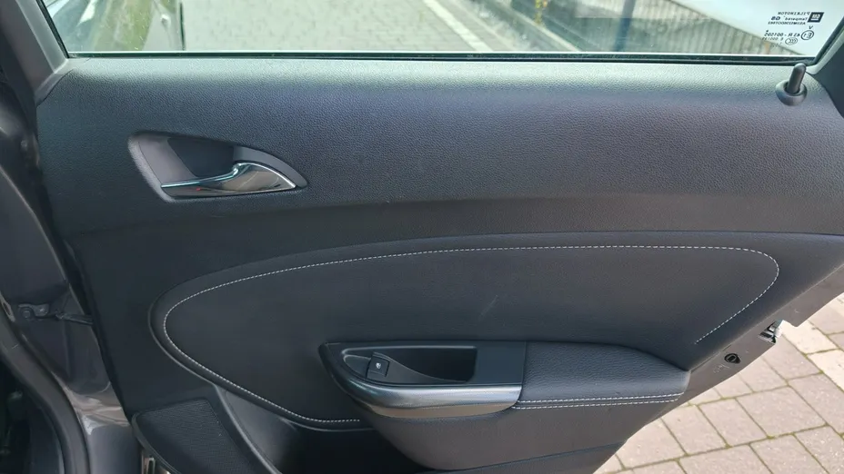 OPEL Astra -
