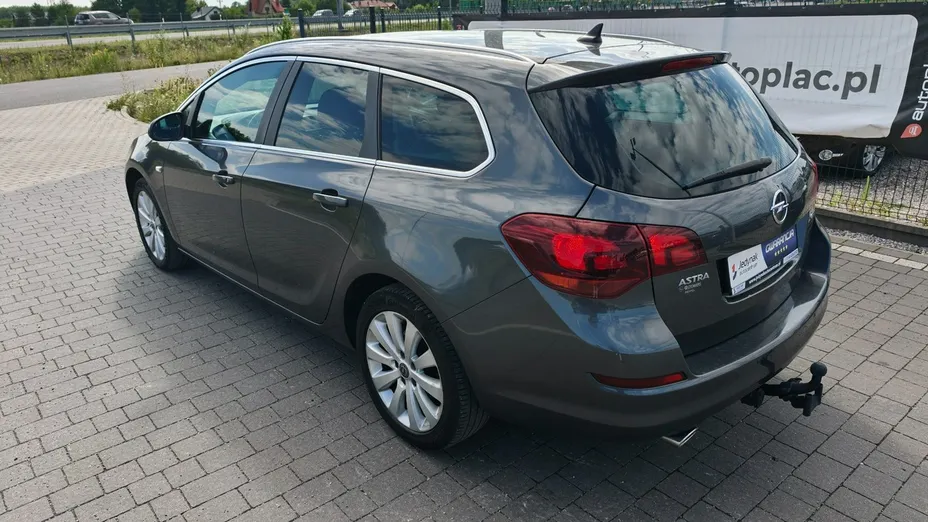 OPEL Astra -