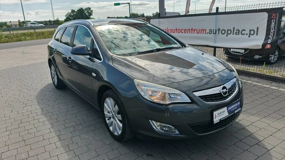 OPEL Astra -