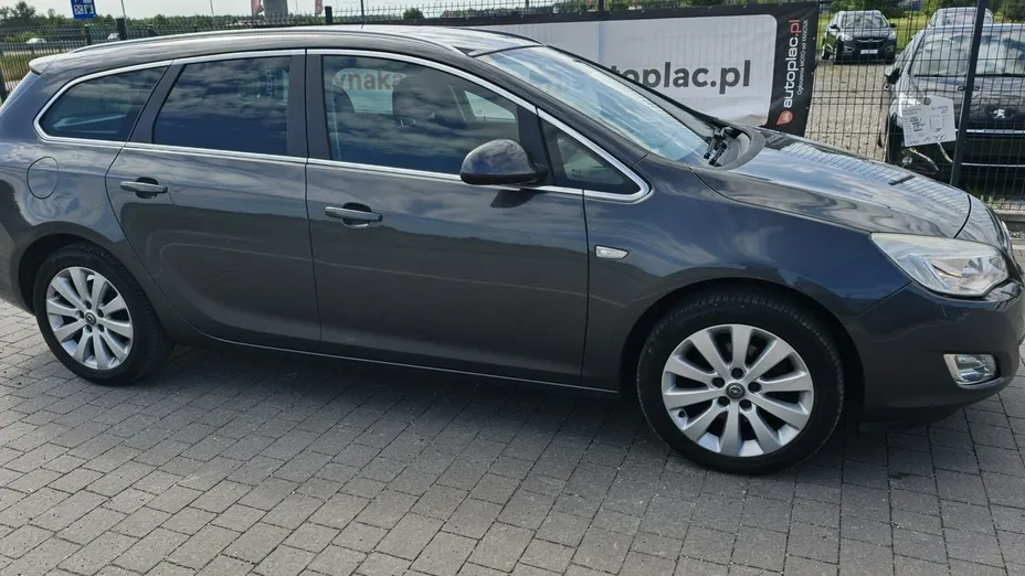OPEL Astra -