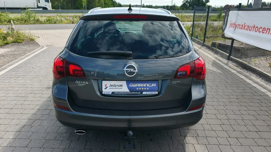 OPEL Astra -