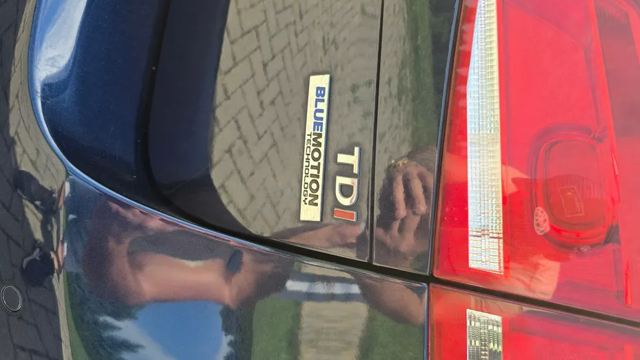 VOLKSWAGEN Passat -