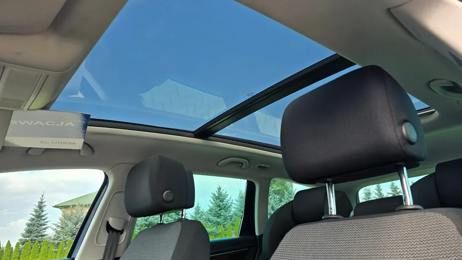 VOLKSWAGEN Passat -