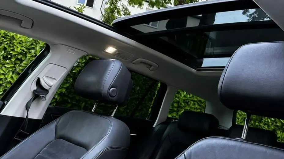 VOLKSWAGEN Passat -