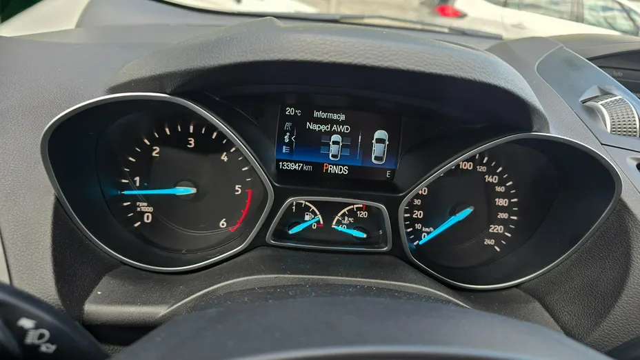 FORD Kuga -