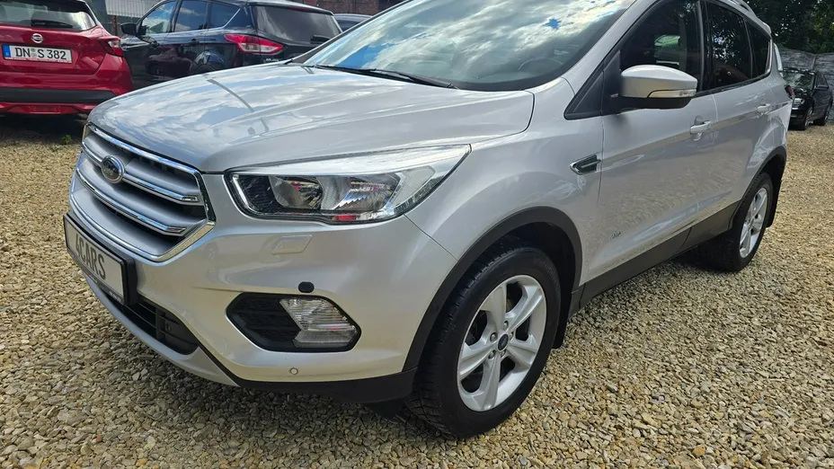 FORD Kuga -