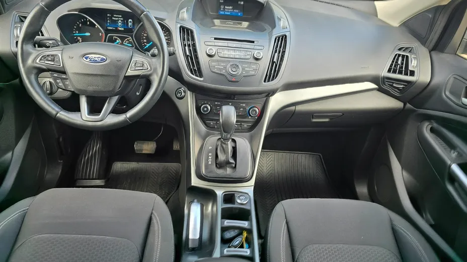 FORD Kuga -