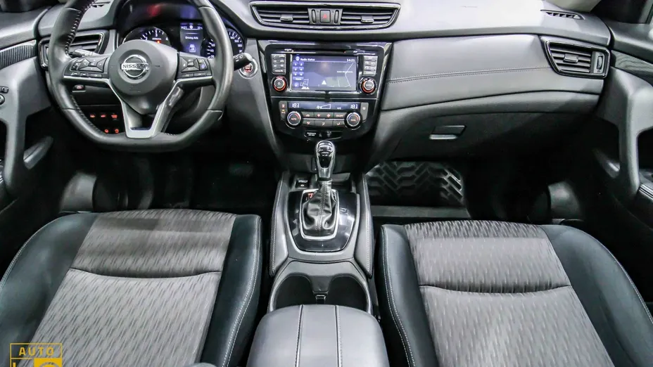 NISSAN X-Trail -