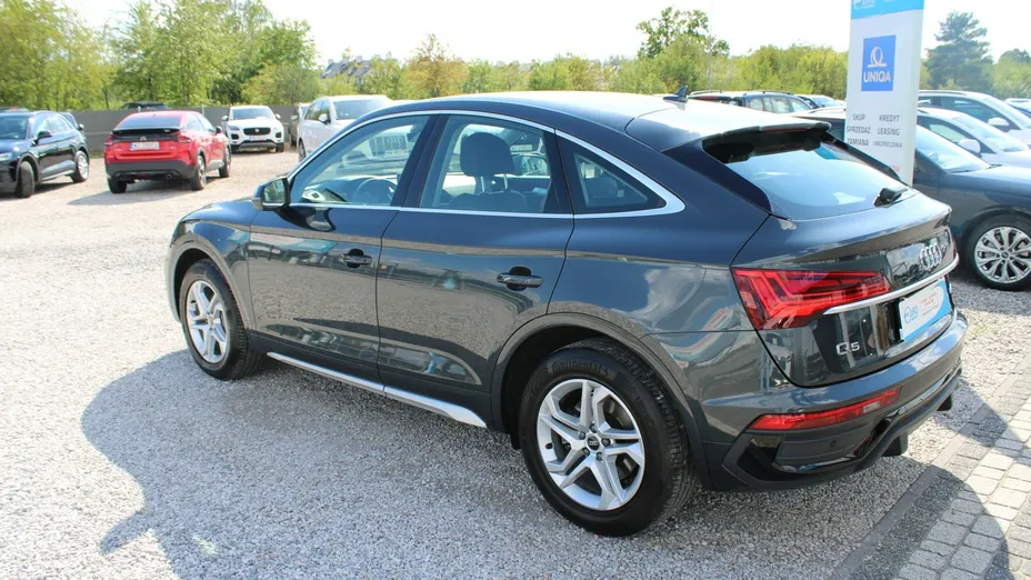 AUDI Q5 -