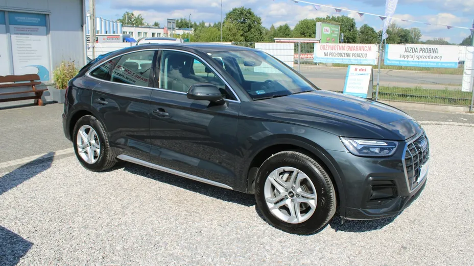 AUDI Q5 -