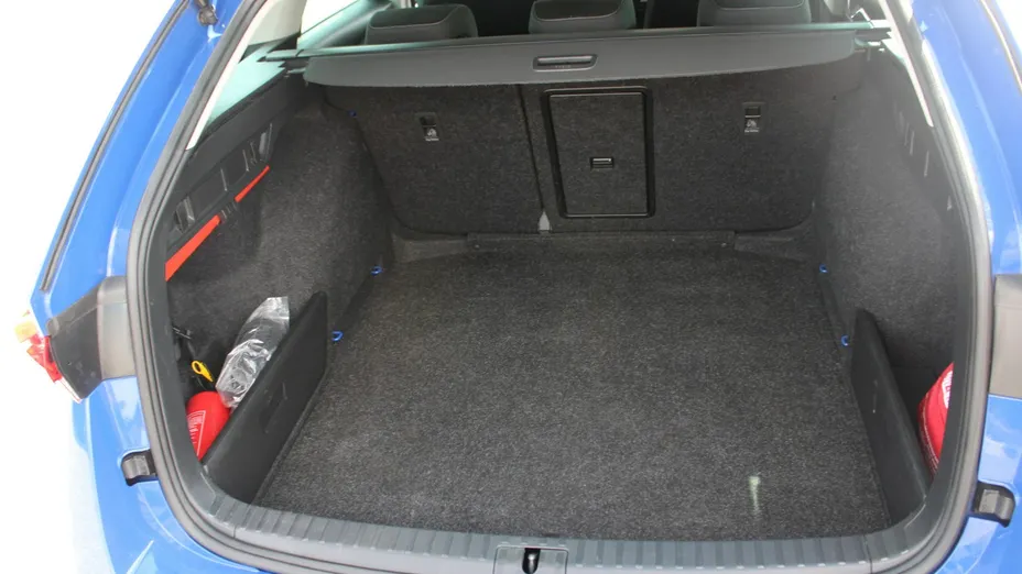 SKODA Octavia -
