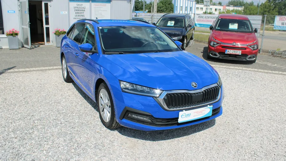 SKODA Octavia -